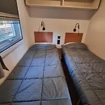 Campingplatz De Reve Au 5 Etoiles La Yole Mobil-home Premium 6 Pers *