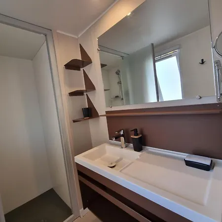 Kemping De Reve Au 5 Etoiles La Yole Mobil-home Premium 6 Pers *